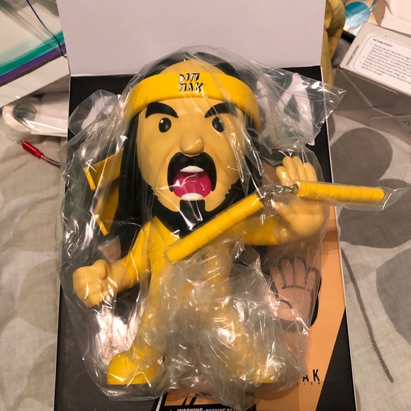 Steve Aoki Vinyl Action Figure Toy FYG x Mindstyle - Picture 4 of 5